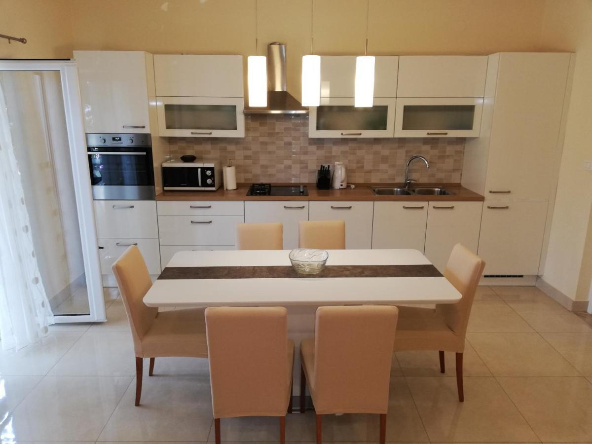 Apartment Anita Makarska Exteriör bild